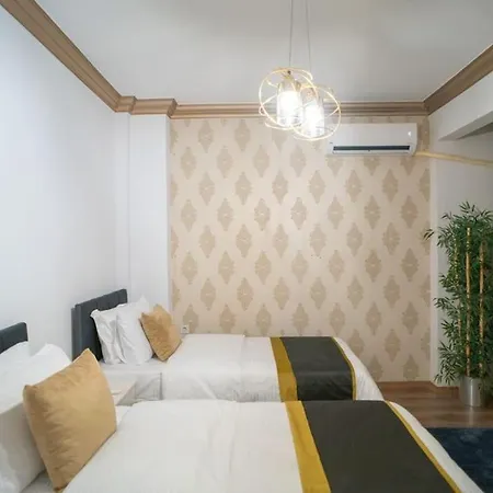 Apartment 2 Bedroom Apt Near Fatih Mosque *